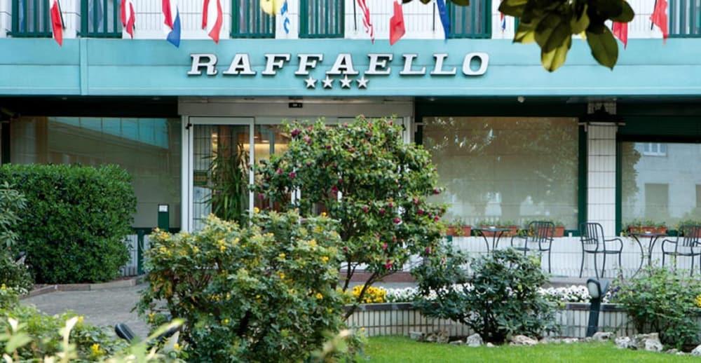 Hotel Raffaello Milan Exterior photo
